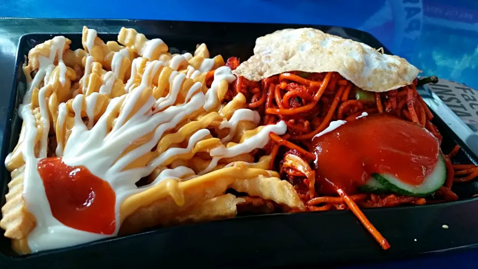 Mee goreng special

#Singaporean cuisine|Mummy Masayuさん