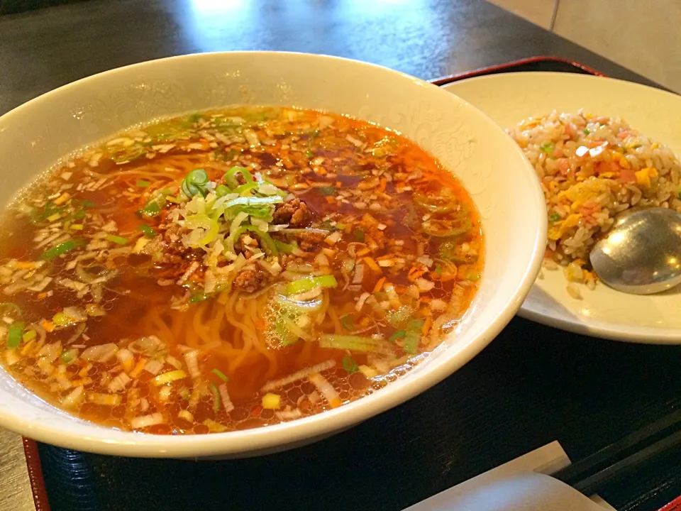 久しぶりの台湾ラーメンとミニチャーハン。あと、杏仁豆腐も。辛いんじゃなくて美味しいんです^ ^|ミホ@なごやさん