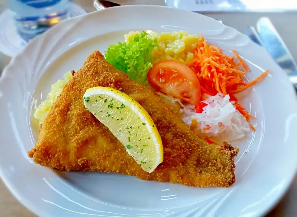 Fried fish with lemon|ナミさん