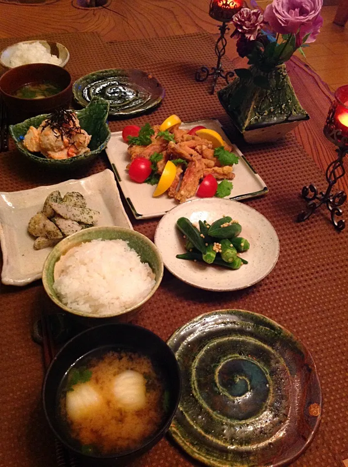 夕食 手羽中の唐揚げ  里芋の明太子マヨネーズ  里芋の塩青のり  オクラのお浸し|izunさん