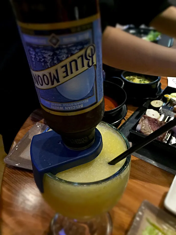 FLO-RITA (Mango Soju Margarita and Bluemoon)|norishioさん