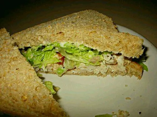 My Late Night #Snack/Teatime Last Night #Chicken #Salad on Wheat #Bread with Lettuce and Tomato 🍅 🍅 🍅 #Vegetable #Sandwich #Lunch #Dinner 😋|Alisha GodsglamGirl Matthewsさん