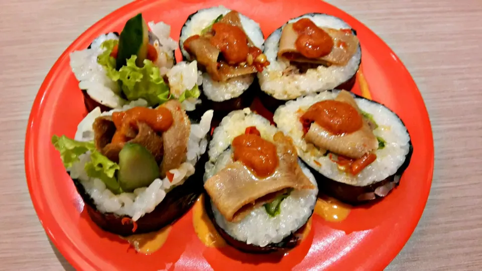 Ox tounge sushi , out of the box menu. 😊😋|Jeanny Angsenさん