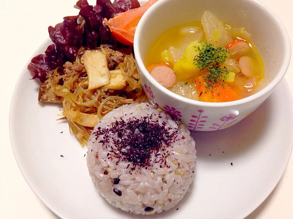 夜ご飯☆コストコプルコギをエリンギと春雨混ぜて炒めた|みーちゃんさん