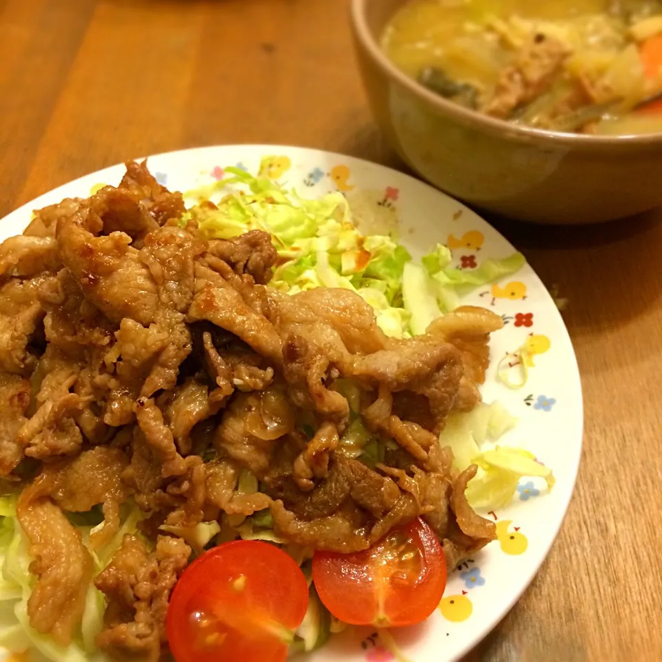 生姜焼きと豚汁の定食。|ayacoさん