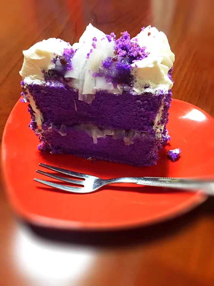 Ube Macapuno Cake|Laarni Nabongさん