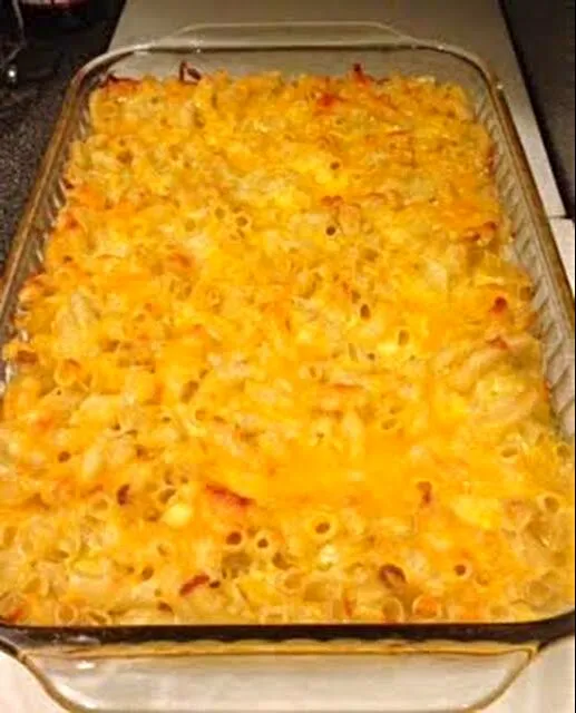 #Christmas 2014 #Dinner Our Family Favorite Baked Macaroni and cheese #Pasta #Side dish 😆 #Holidays/Celebrations ❤❤❤|Alisha GodsglamGirl Matthewsさん