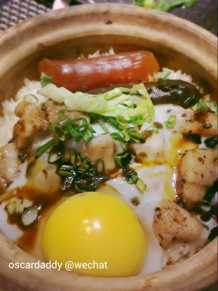 Snapdishの料理写真:Cantonese claypot pork rice with Chinese sausages, duck's egg.【臘腸，排骨煲仔飯】|Gavin Wong (香港の人々)さん