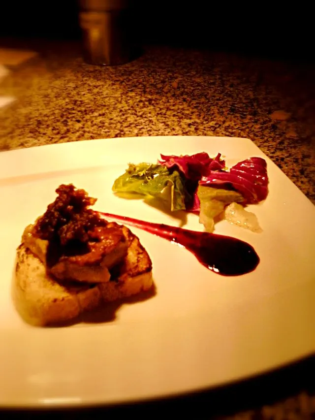 foei grass with rassberry sauce and masclune salad|hendraさん