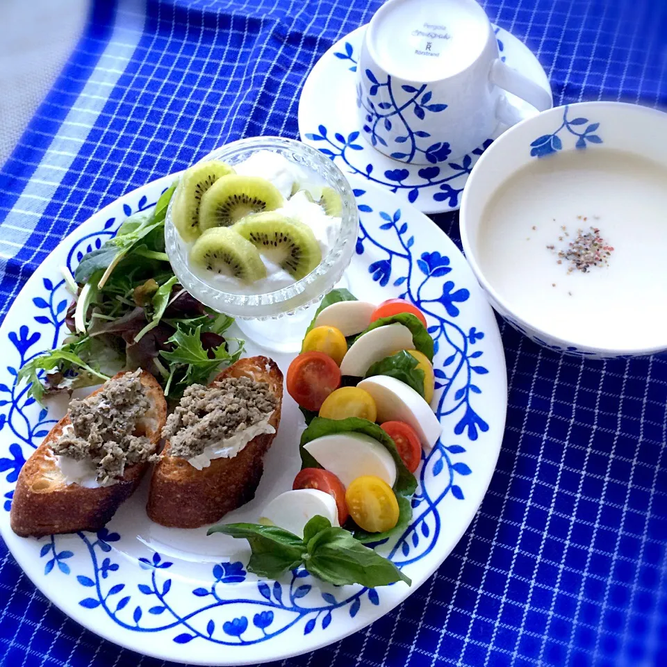 今日の朝ごはん|ぺんぎんさん