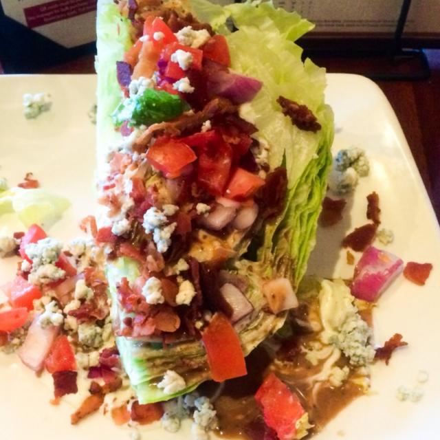 Wedge Salad from Claim Jumper/sooprcoolchica SnapDish[スナップディッシュ] (ID