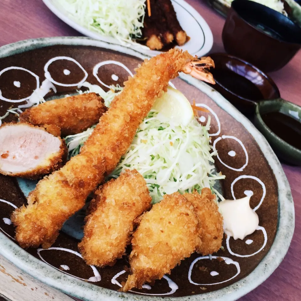 味噌カツのお店にて|麻紀子さん