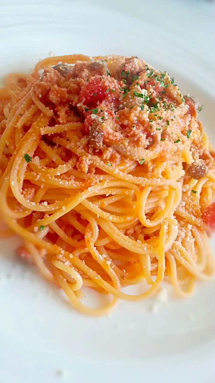 ひき肉としめじのトマトソースパスタ|じょうさん