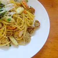 シーフードバジルパスタ🍝♩|ぴいさん