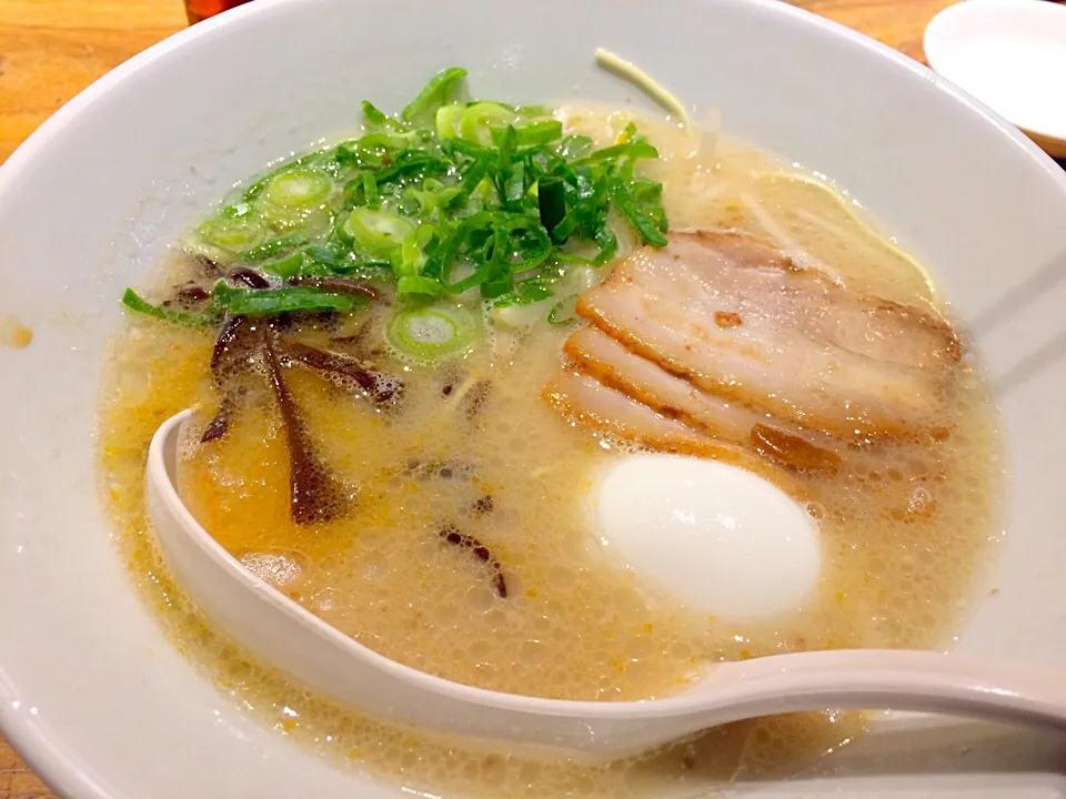 とんこつラーメン|さりさん