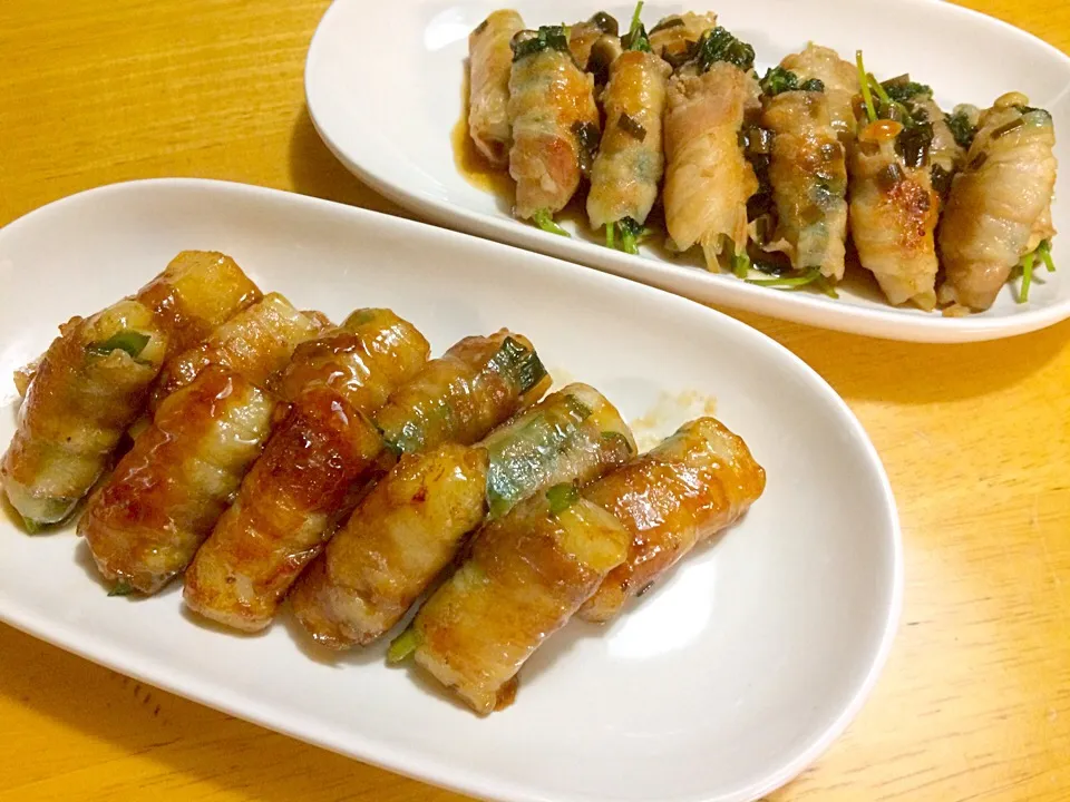 ともさんの料理 餅の豚肉巻き♪とニラ醤油を使ってきのこと豆苗巻き♪|みきおさん