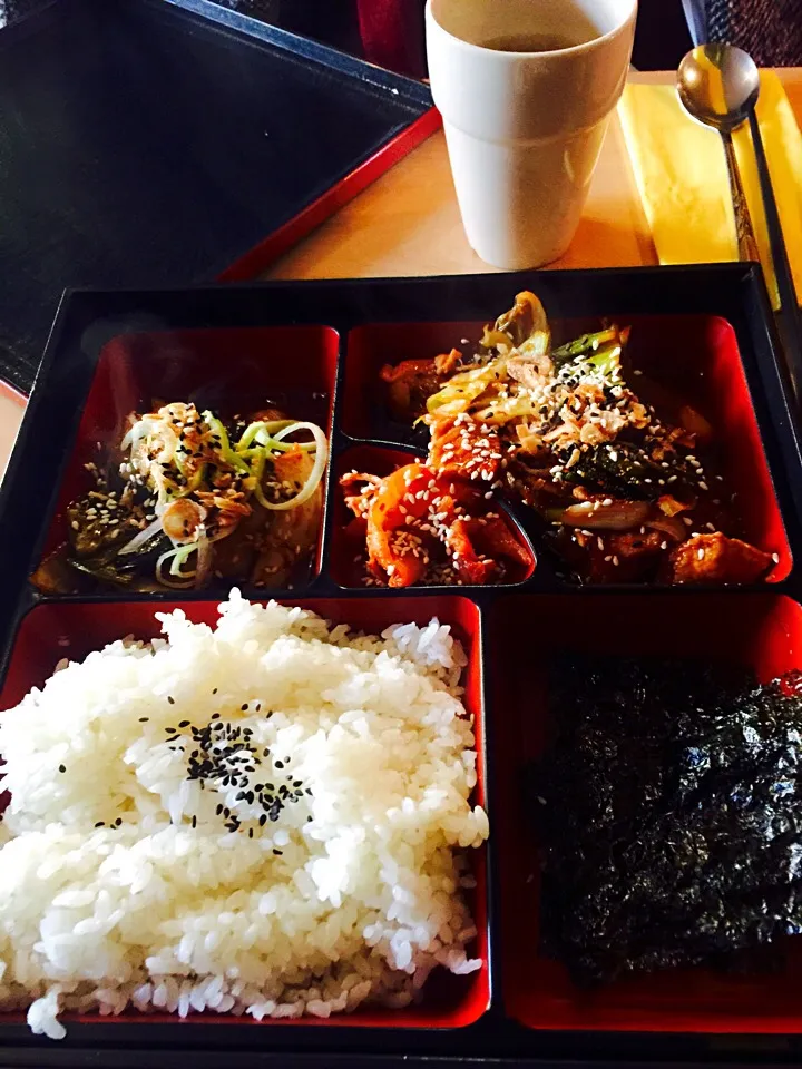 Snapdishの料理写真:Dweji Bulgogi|Generaalさん