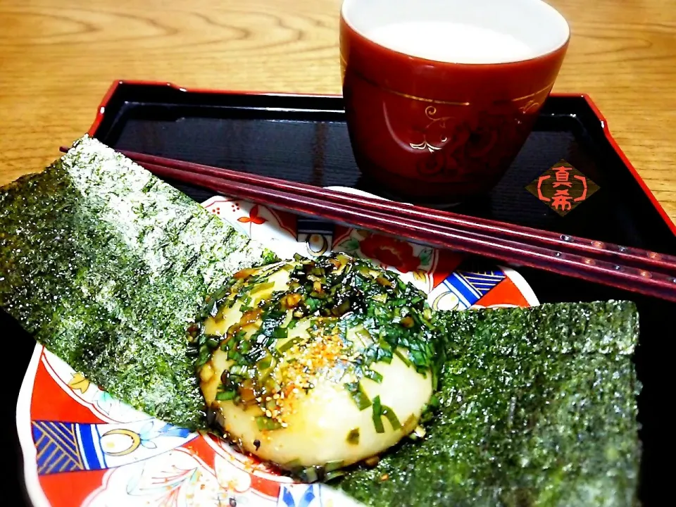 美穂''さんのニラ醤油で磯辺餅󾥨|真希さん