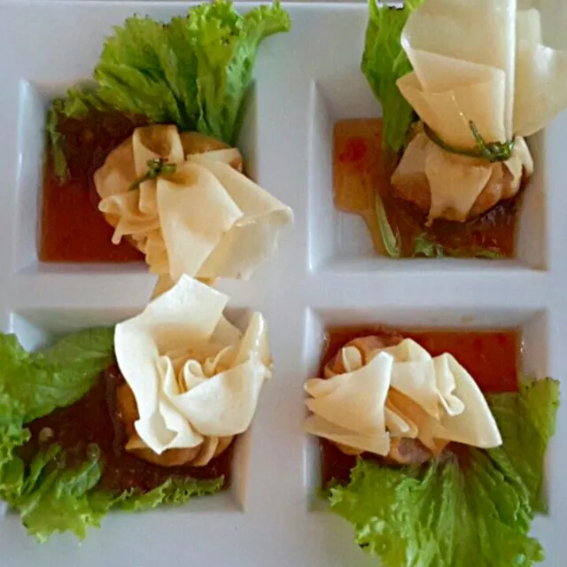 Money bag served with thai sauce|Jeanny Angsenさん