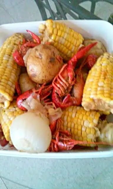 Snapdishの料理写真:🎭🎭🎭April Crawfish Boil #Seafood #Vegetable #Pork #Main dish #Party 🎭🎭🎭|Alisha GodsglamGirl Matthewsさん