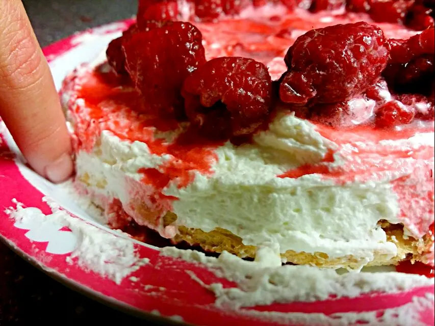 raspberry merengue cake|claireさん