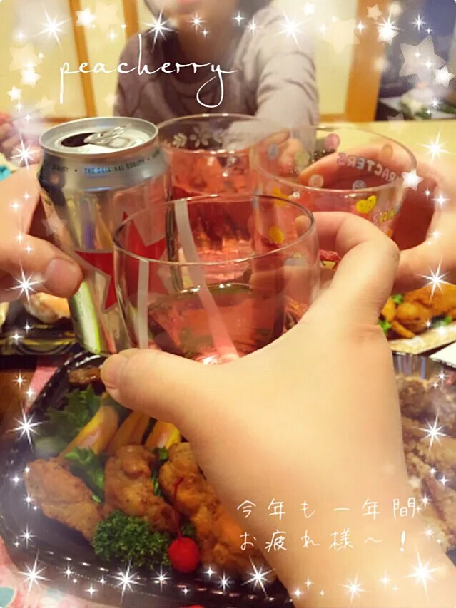 Snapdishの料理写真:16時スタート😳ちょっと早いけど今夜は家族で忘年会だよ乾杯〜♡|☆ぴ〜ちゃん☆さん