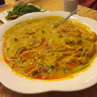 Snapdishの料理写真:Curry prawns|Yven Makさん