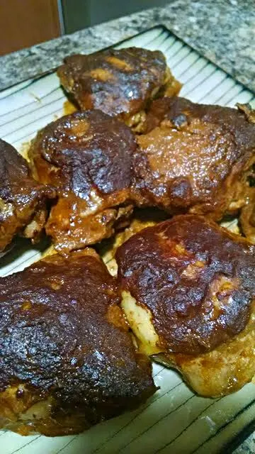 MOLE CHICKEN THIGHS at #New Year #Party #Chicken #Mexican cuisine #Main dish #Meat/Poultry #Holidays/Celebrations #Dinner 🔥 😋 🔥|Alisha GodsglamGirl Matthewsさん