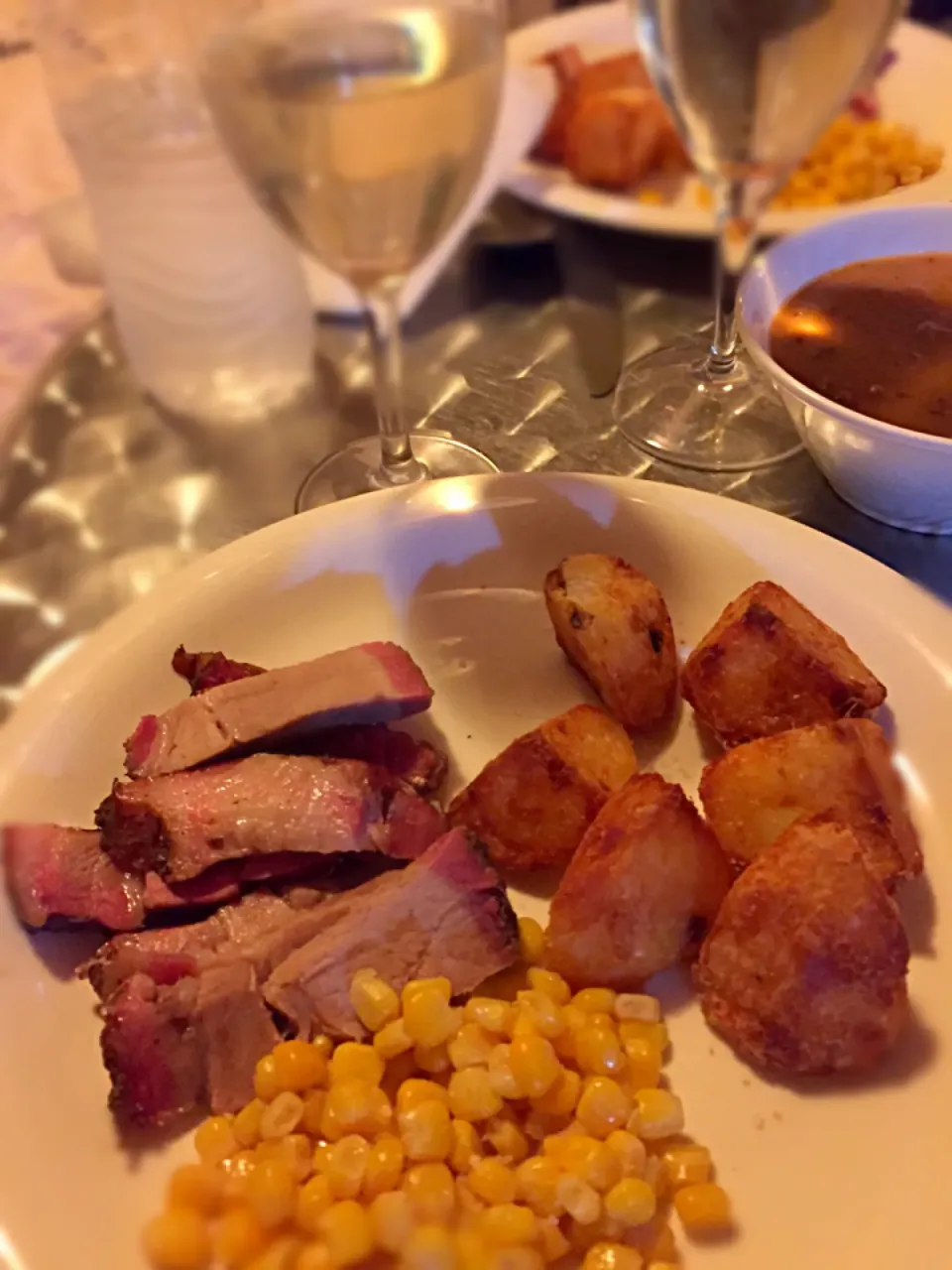 Smoked rib eye with corn and duck fat roasted potatoes|lauren shannonさん