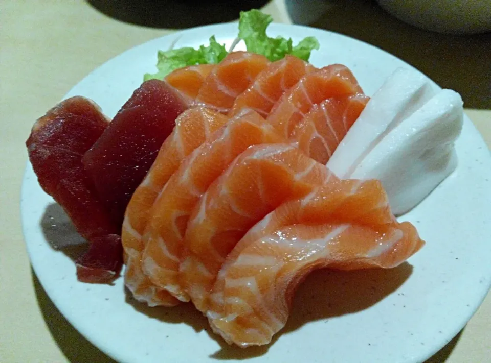 Sashimi Trio - Salmon, Maguro & Shiro Maguro|Mun Minnieさん