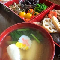 Snapdishの料理写真:お雑煮とおせち料理|ritocotoさん