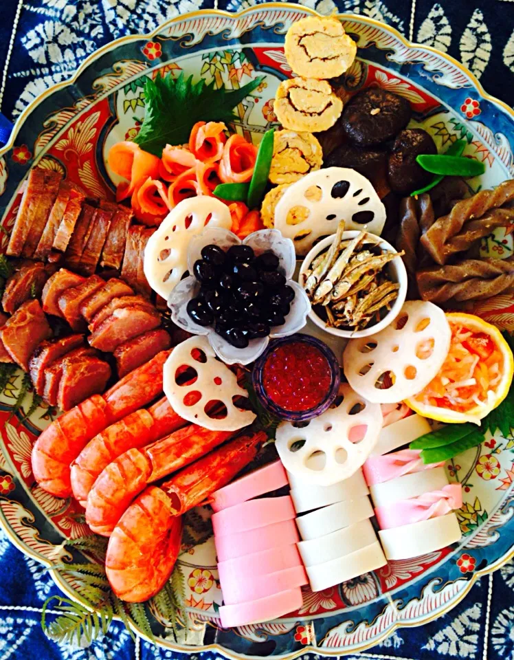 Snapdishの料理写真:御節 Japanese Traditional Food  for New Year's Holiday|Yuriさん