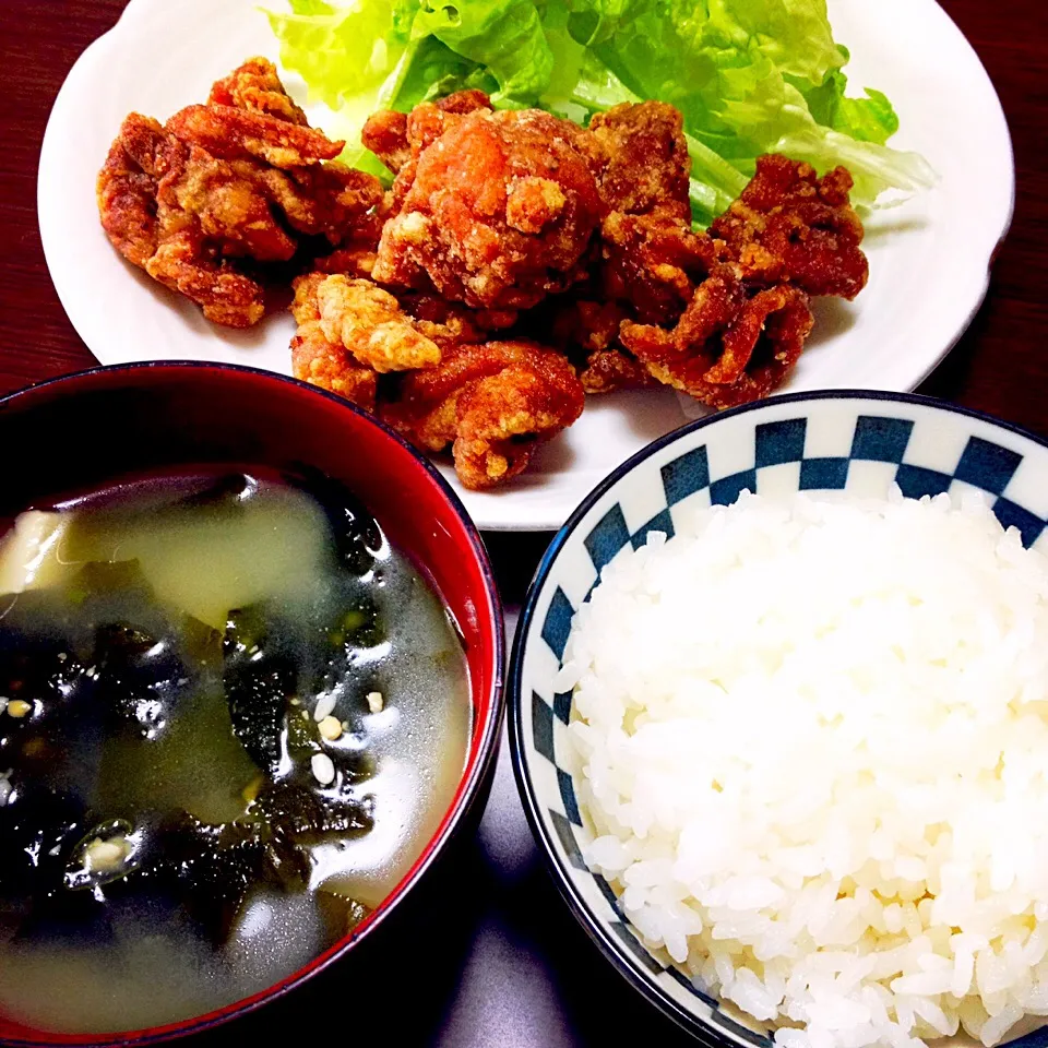 鶏のから揚げ,ごはん,味噌汁|りーぴんさん