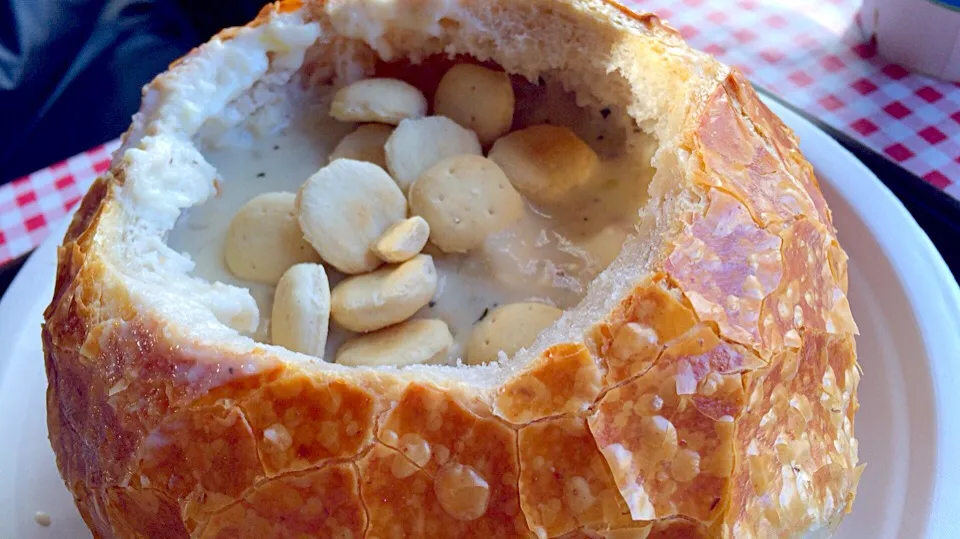 Cram chowder with oyster biscuit|lalapoさん