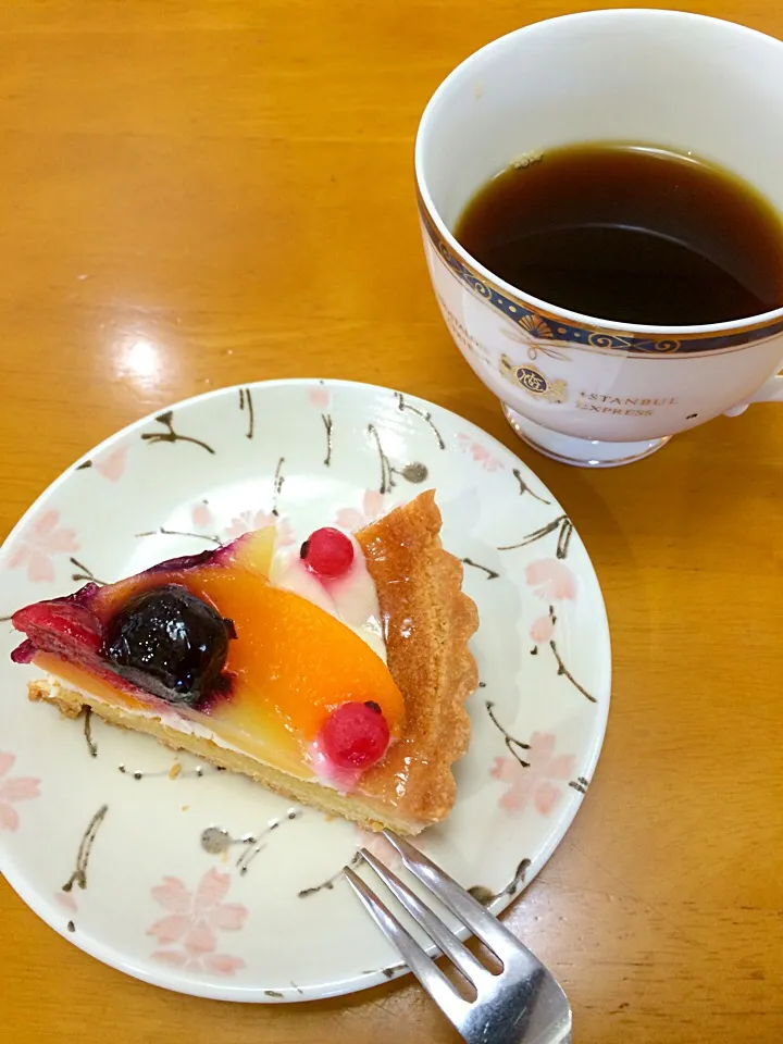 Snapdishの料理写真:フルーツタルト|悠里さん