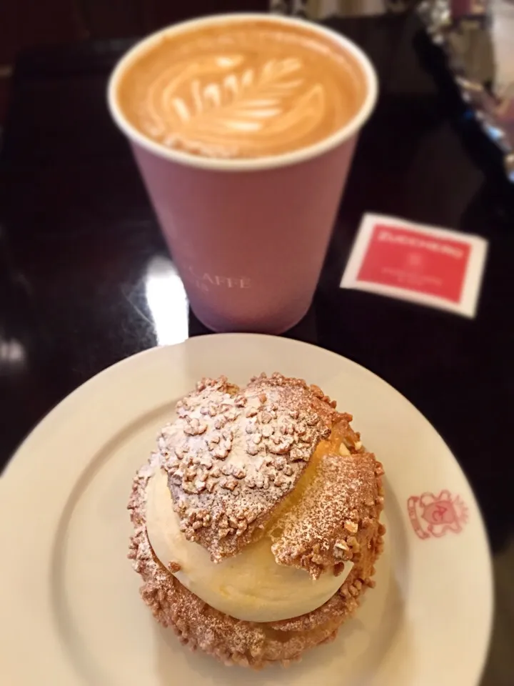 ビニエとカプチーノ|つぼたけちゃん🍷さん