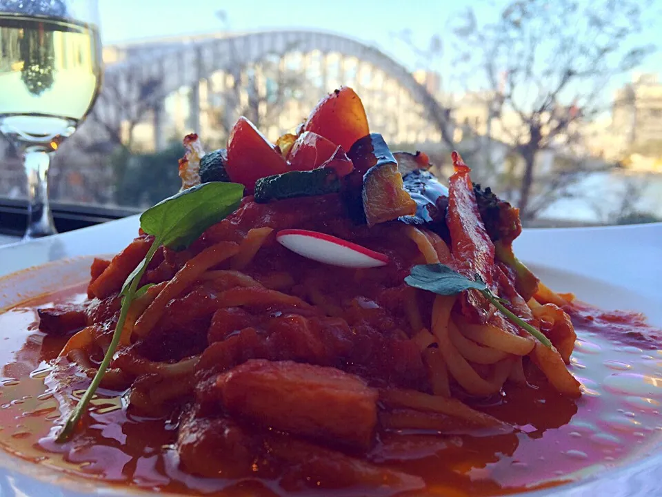 トマトソースーのリングイネ🍝ʕ-̼͡-ʔいちおナマパスータだってさʕ-̼͡-ʔ|七海さん