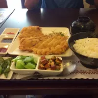 豬排定食|盧思妤さん