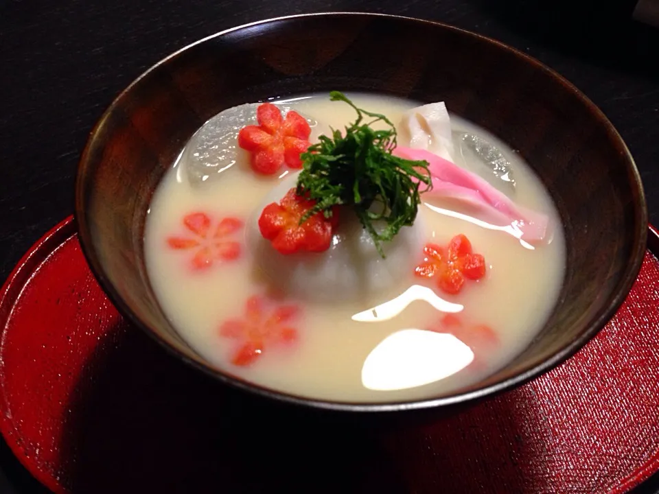 ずっと食べたかった香川の雑煮。あんこのお餅が入ってます！これ激ウマ！|ぞうさんのお台所さん