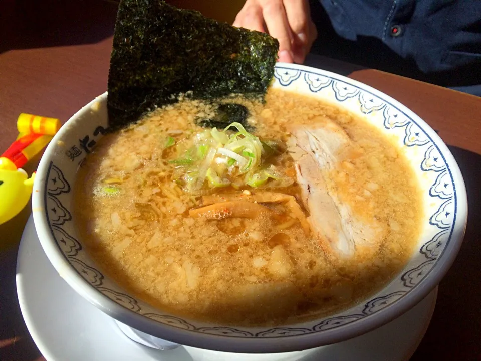 醤油ラーメン|きむらゆりかさん