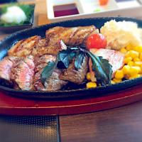 宮崎県産豚肉と宮崎牛赤身ステーキ