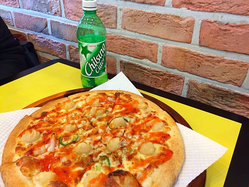 Shrimp pizza x cider | Seoul|hurul | 후룰さん