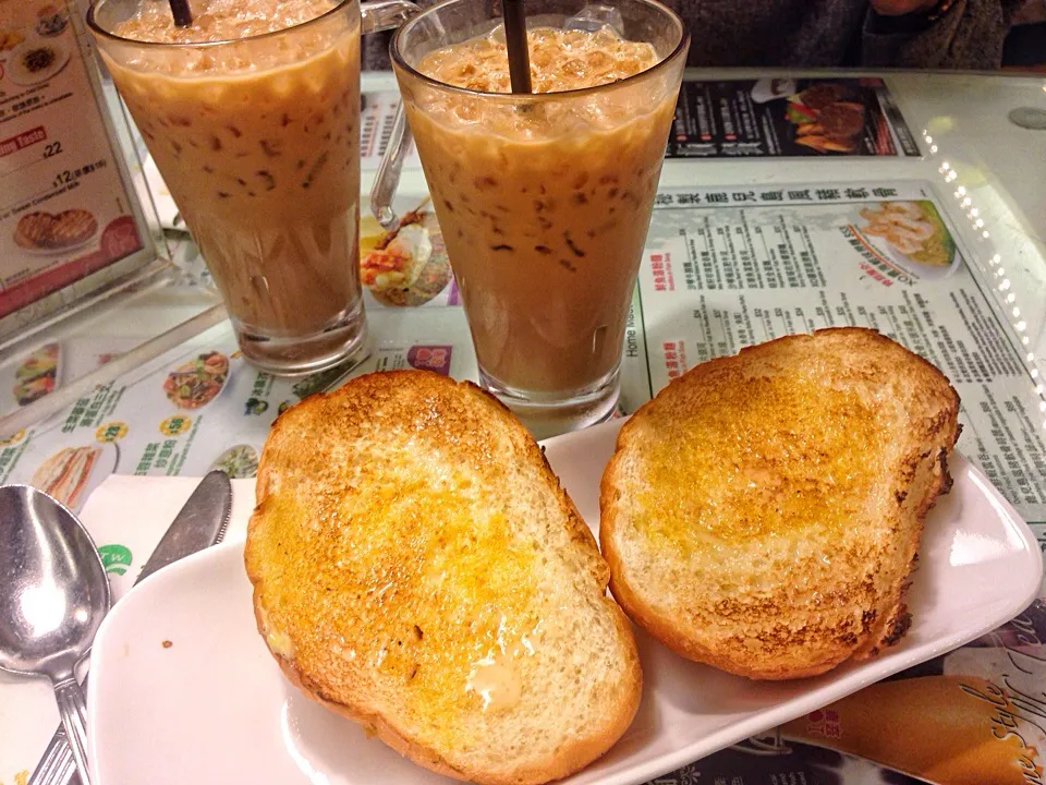 Iced tea x condensed milk buns | Hong Kong|hurul | 후룰さん