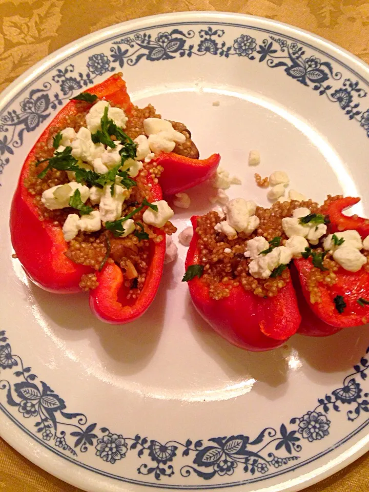 Snapdishの料理写真:Stuffed Peppers with Goat Cheese|Jennifer Crutcherさん