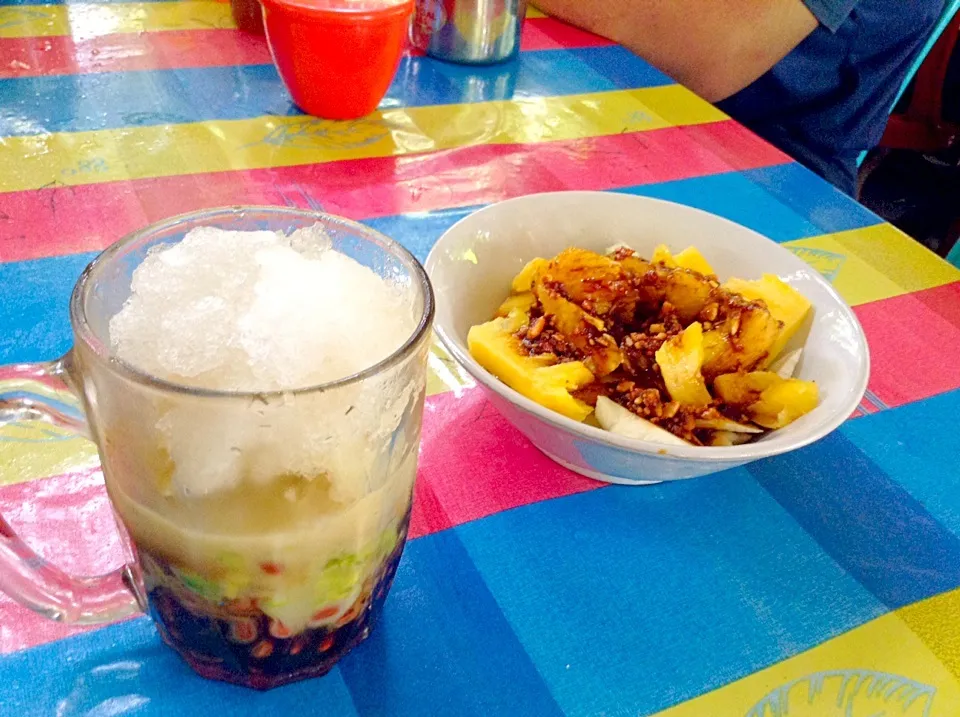 Snapdishの料理写真:Rujak - Es Durian|Bambang Budiono Tjioさん