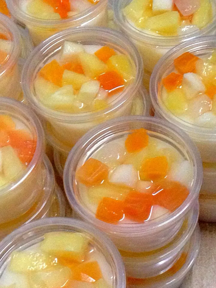 Home made jelly fruit salad 😄|uthaitipさん