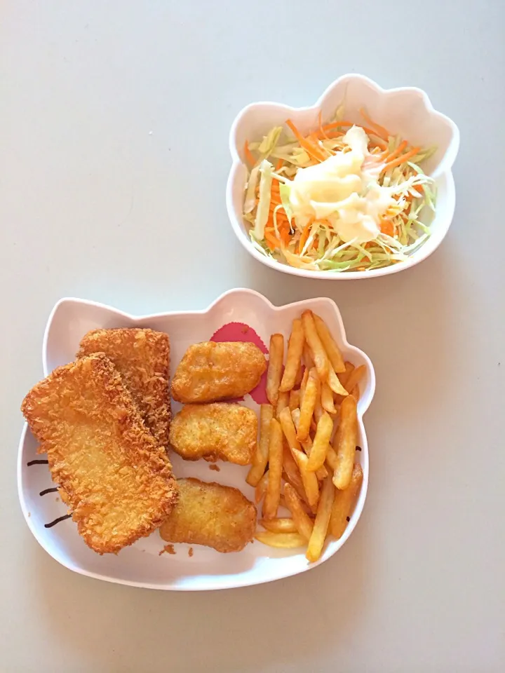 Fish & Chip & Nugget|Nuiny Sarisaさん