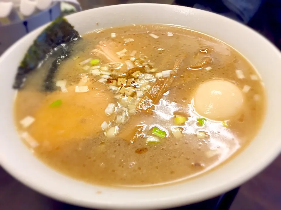 醤油ラーメン@殿堂入りの名店 一福(初台)|かっちっさん