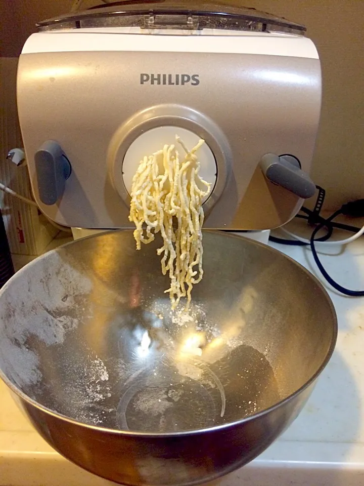 坦々鍋の締は、ヌードルメーカーでラーメン。|食いしん坊のっこさん