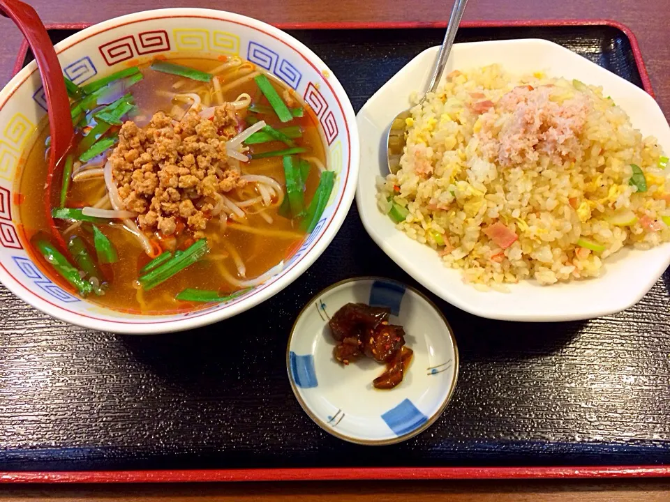 台湾ラーメン＆かにチャーハン|市さん